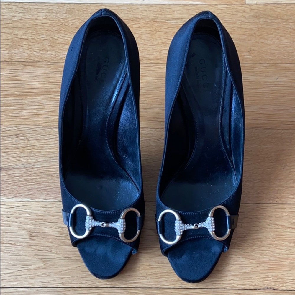 Gucci Hollywood Horsebit Peep Toe Pump